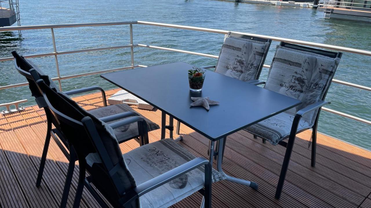 Hausboote Am Baerwalder See Traumhaus-Mieten Klitten エクステリア 写真